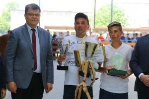 Nagradzanie czempion&oacute;w